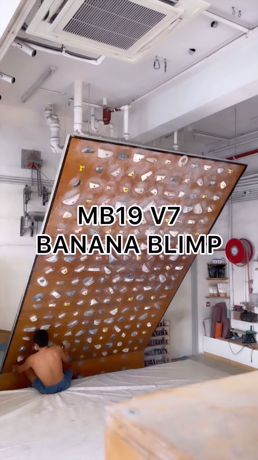 BANANA BLIMP, 7A+/V7 benchmark