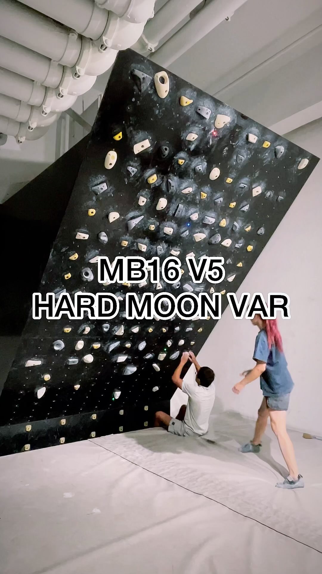 HARD MOON VAR, V5